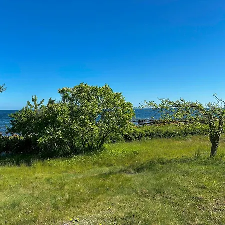 Summer House With Sea View At Bolshavn Ostermarie