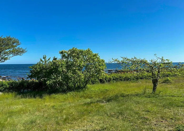 Summer House With Sea View At Bolshavn Ostermarie
